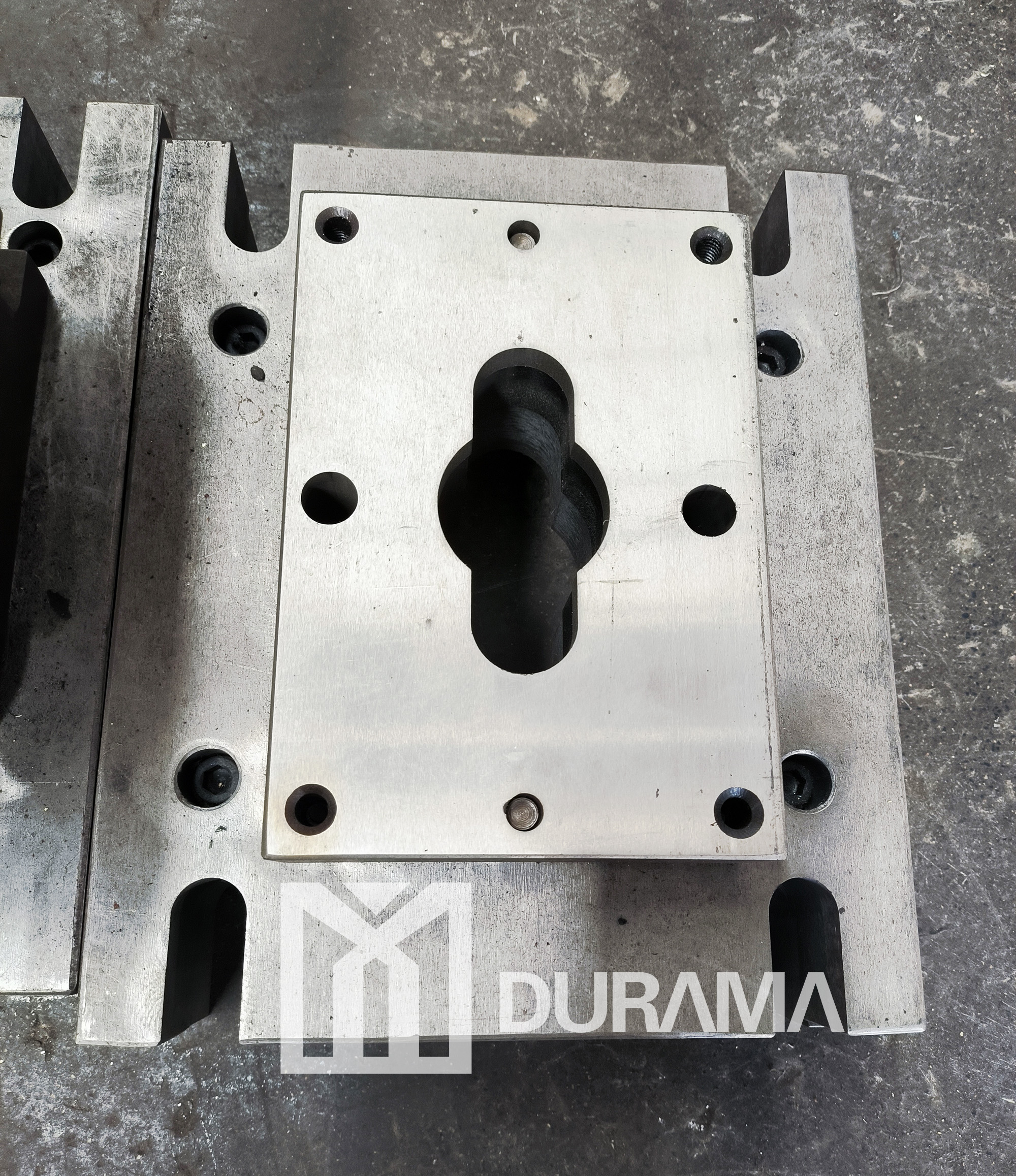 آلة اللكم الهيدروليكية P5